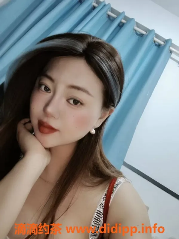 深圳楼凤-深圳龙华嫩妹雯雯，800元超值服务