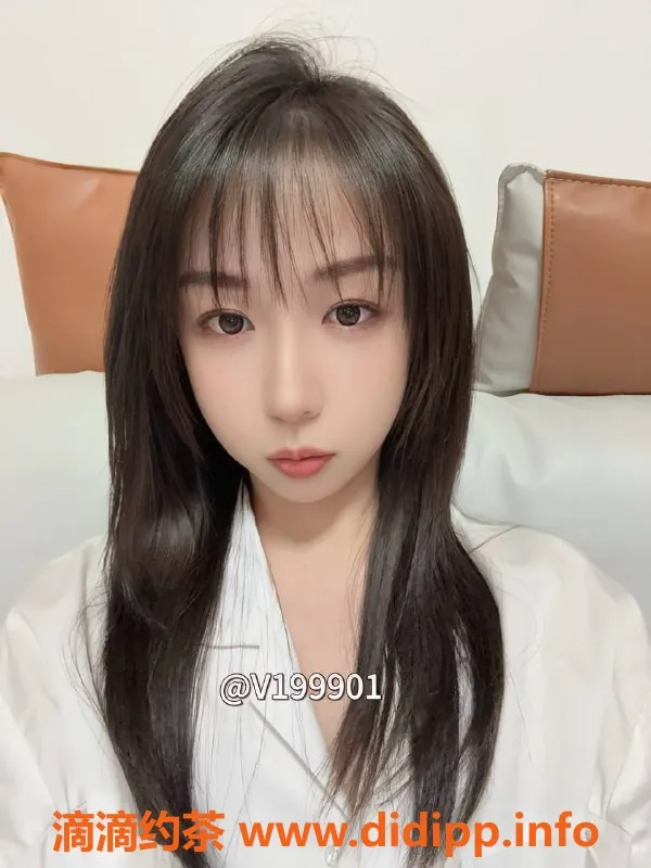 广州楼凤-海珠小蛮妖，制服丝袜，私教1000p