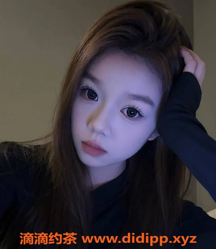 中山楼凤-石岐小艺 18岁 B罩杯 800元服务体验