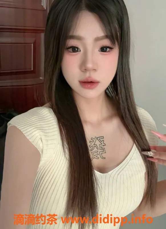 深圳楼凤-深圳龙华小纯妹，服务888p起，视频验证✅