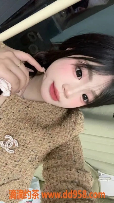 深圳楼凤资源信息,深圳龙华小纯妹，服务888p起，视频验证✅