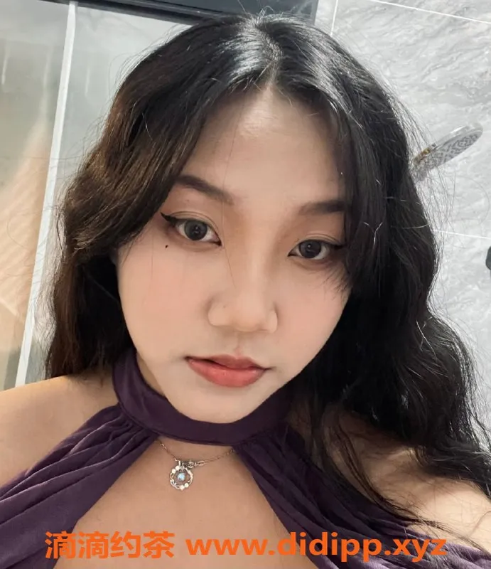 广州楼凤-番禺区19岁白虎小陈，身高165，服务多样