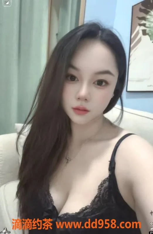 深圳楼凤资源信息,龙岗御姐七七，26岁163cm 47kg，800元起