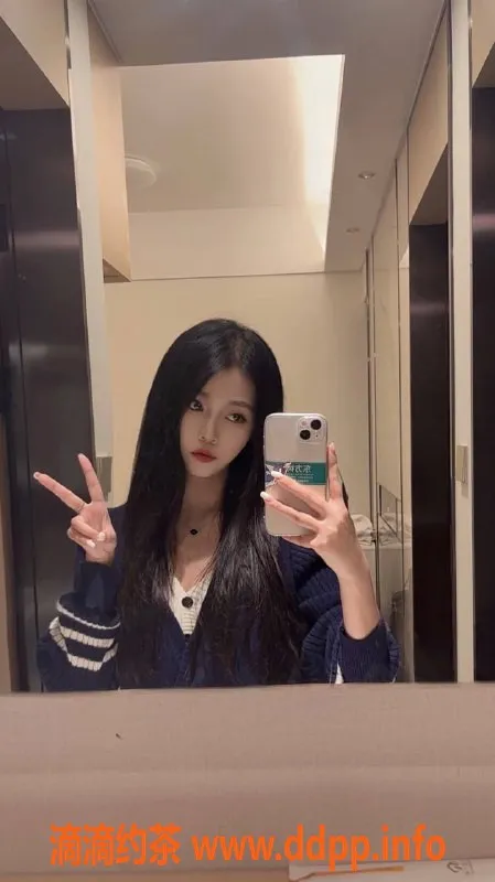 深圳楼凤-龙华小冉，1000元享鸳鸯浴服务