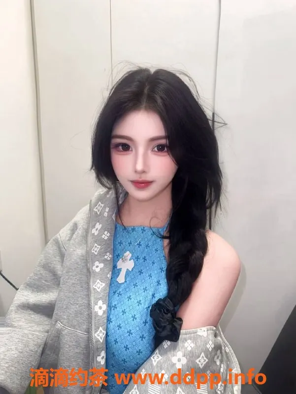 广州楼凤-天河嫩妹柳如烟，800p巨乳童颜等你体验