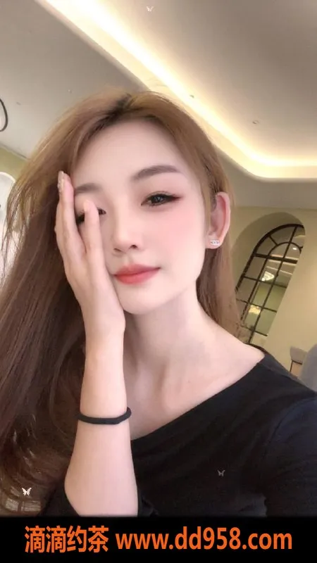 深圳楼凤资源信息,深圳龙华嫩妹诺诺，1200p绝佳体验