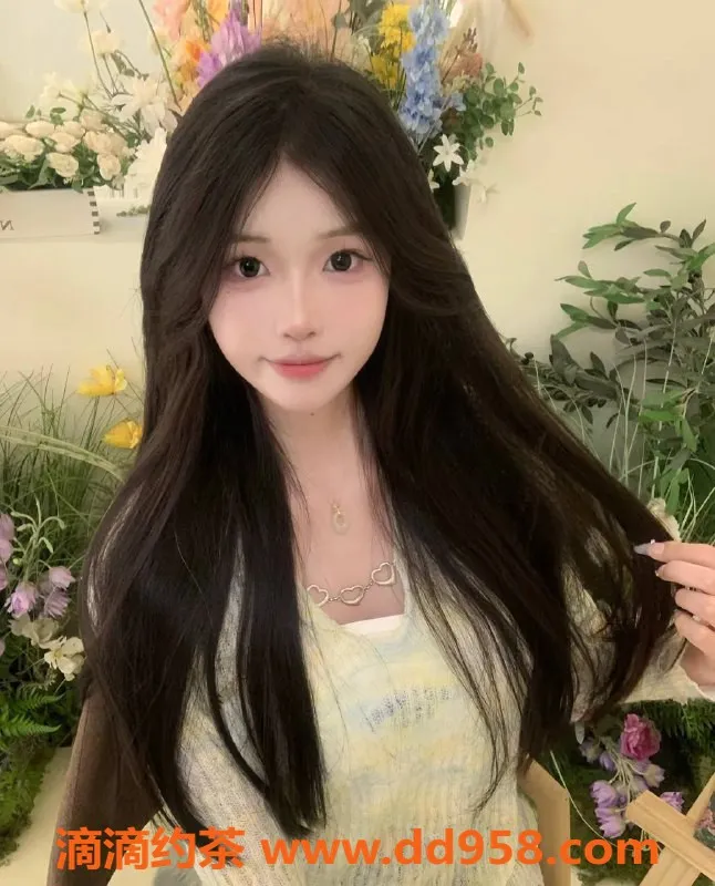 深圳楼凤-深圳龙岗凌思琪，900元体验嫩妹魅力