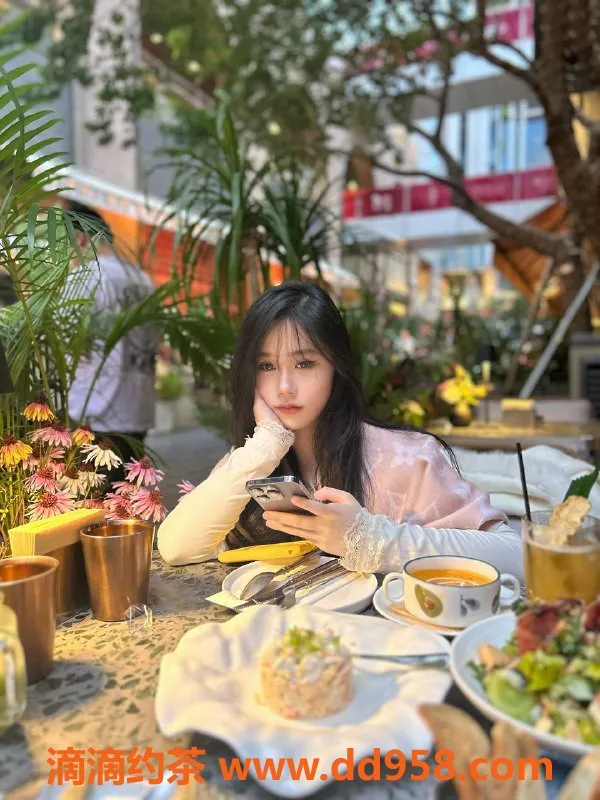 深圳楼凤-南山陈可儿，1200元体验鸳鸯浴服务