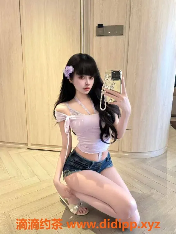 宁波楼凤-宁波雨惜，22岁甜妹一字马艳舞体验