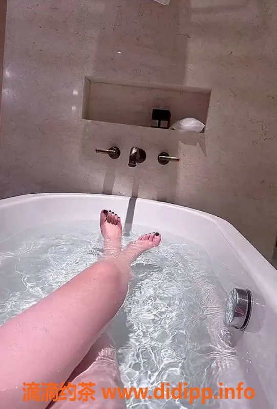 沈阳楼凤-小果酱，身材出众，服务超赞！只要1000