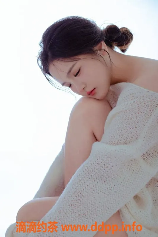 广州楼凤-天河区嫩妹困困，19岁165cm，优质服务等你体验