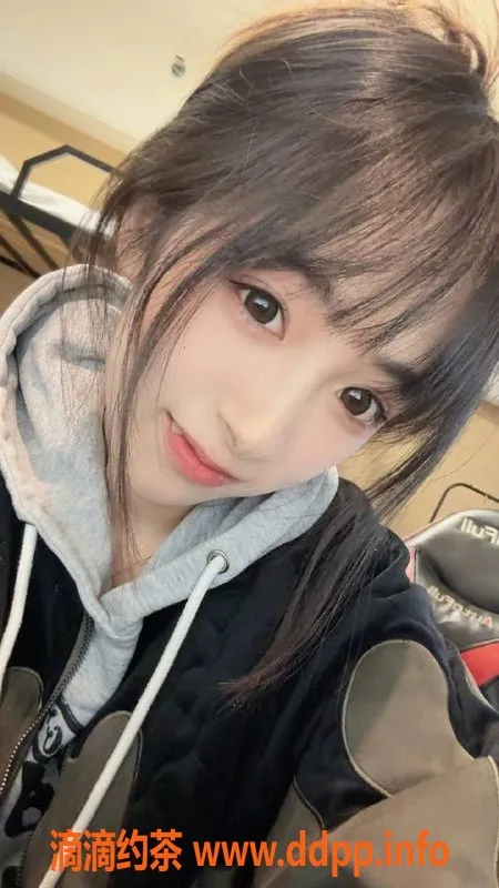武汉楼凤-武汉小知，颜值高、知性气质，8p/15pp
