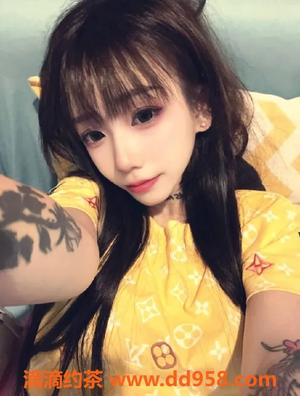 广州楼凤-番禺嘟嘟，550元体验学妹萝莉魅力