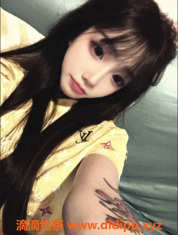 广州楼凤-番禺嘟嘟，550元体验学妹萝莉魅力