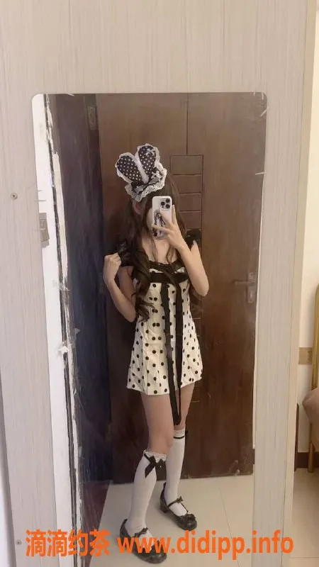 深圳楼凤-深圳小鱼宝，1200元享鸳鸯浴与69服务