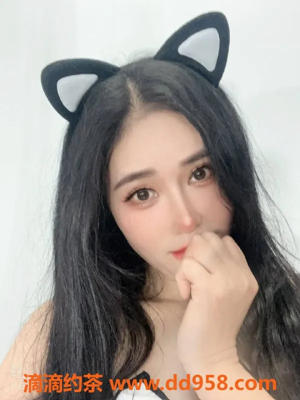 深圳楼凤-宝安奈思，888元享鸳鸯浴与激情服务