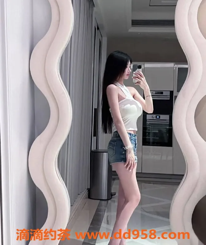 深圳楼凤-南山嫩妹依依，1600元体验优质服务