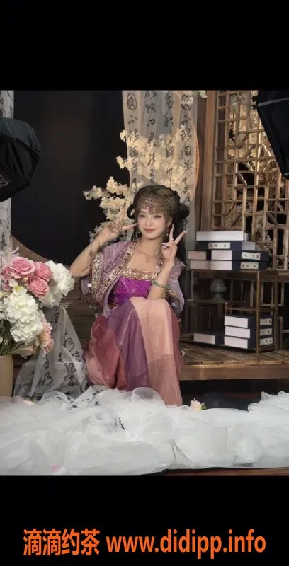 广州楼凤-禅城区瑶瑶，160cm/48kg，18岁嫩妹