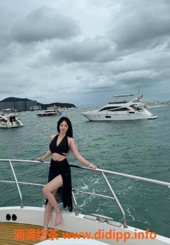 深圳楼凤资源信息,龙岗小乔，19岁嫩妹，164c 48kg，1100起