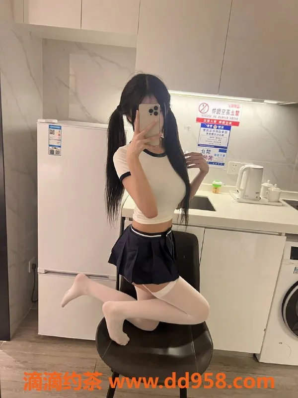 深圳楼凤-南山嫩妹小颜，800元享受双向服务