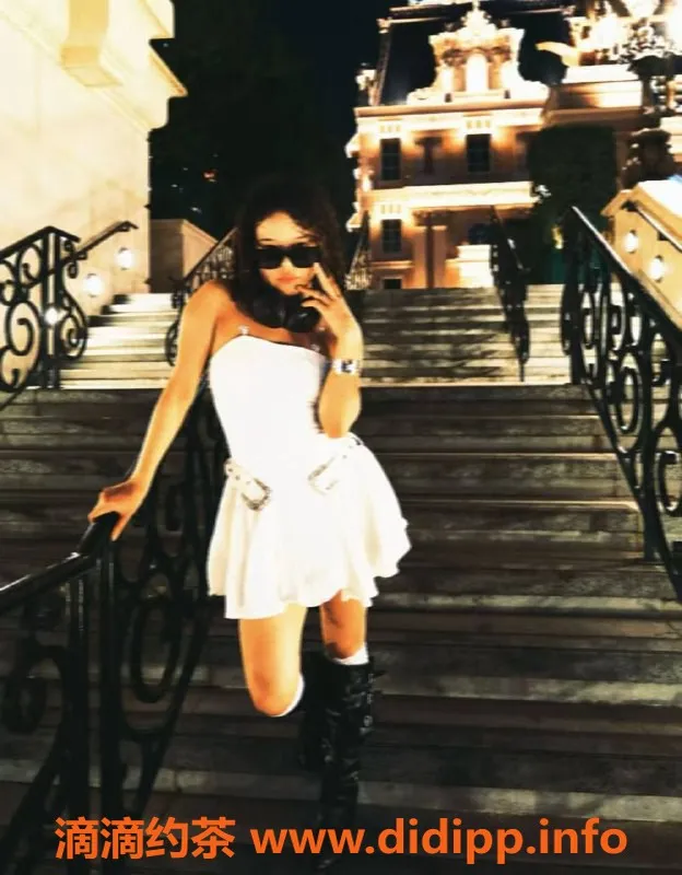 广州楼凤-天河嫩妹南南，水费600p，尽享舌吻与69服务