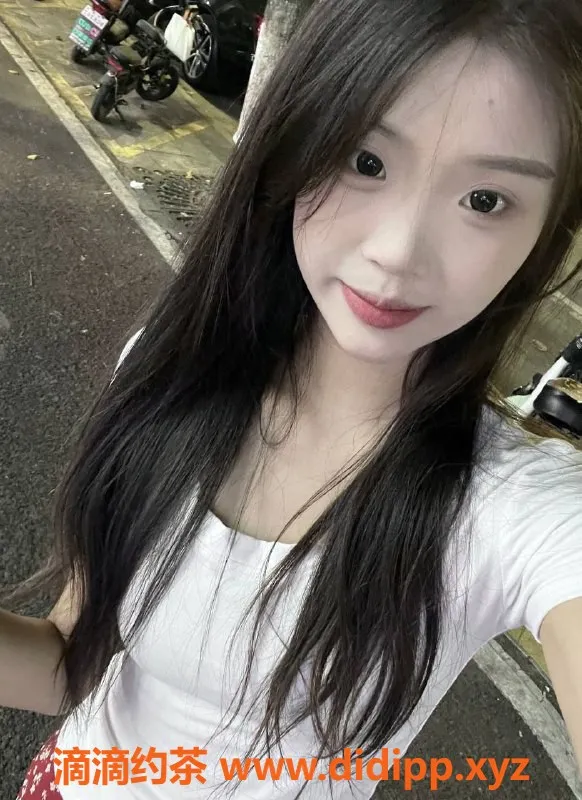 广州楼凤-天河嫩妹雯雯，800元热情服务！