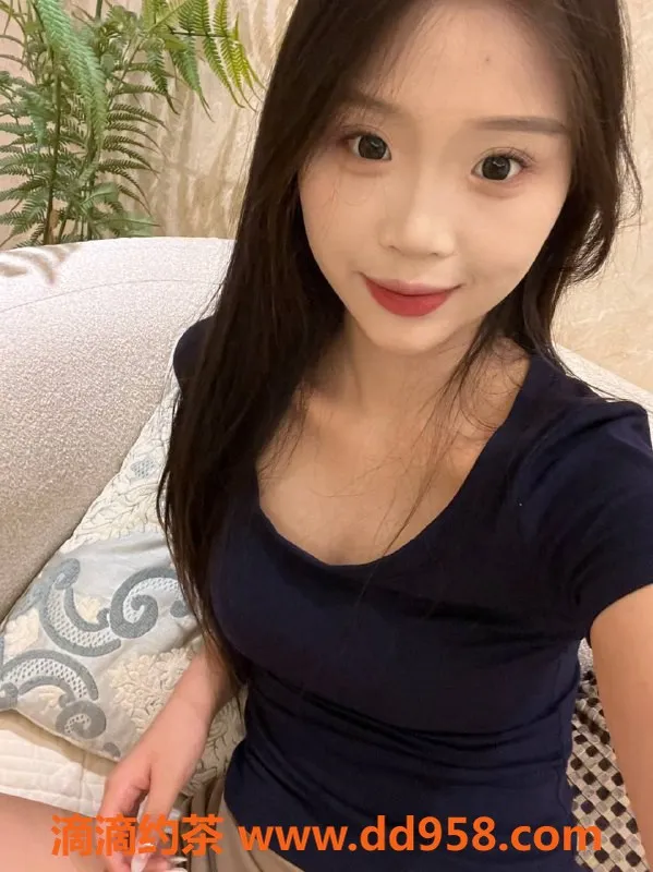 广州楼凤-天河嫩妹雯雯，800元热情服务！