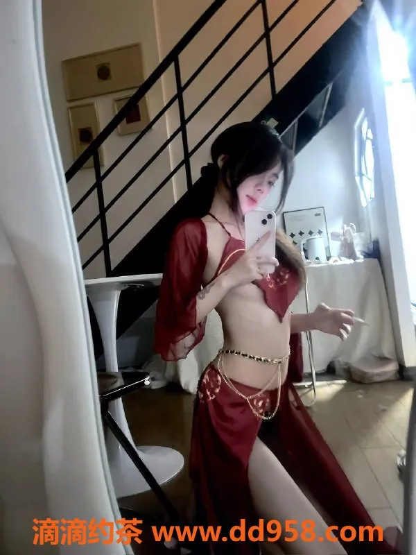 广州楼凤-海珠区18岁夭九，身材好，价格优惠