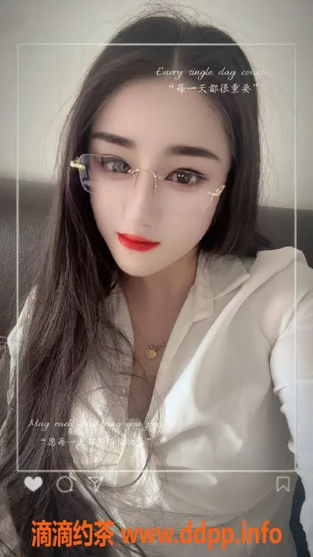 广州楼凤-番禺区麦麦25岁，身高170，E罩杯大胸诱惑