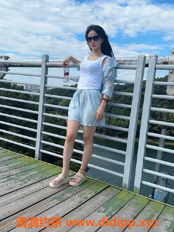 广州楼凤-南海区23岁嫩妹贝贝，身高163，气质诱惑服务