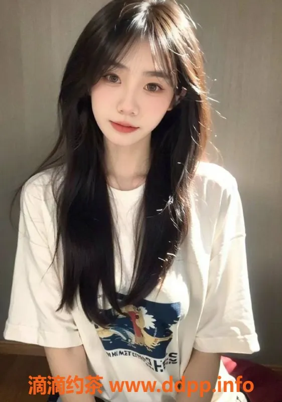 深圳楼凤-龙岗小雪，900元嫩妹制服服务等你体验