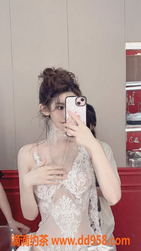 深圳楼凤资源信息,福田兰兰，茶费1800，绝妙服务等你来体验