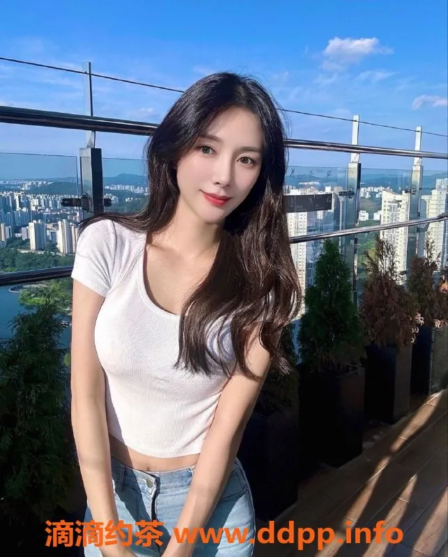 东莞上门服务-东城YoYo，25岁165cm苗条美女，热情服务