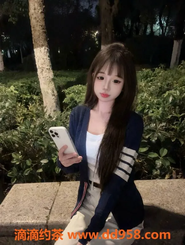 深圳楼凤资源信息,龙华可可，800元激情双飞嫩妹