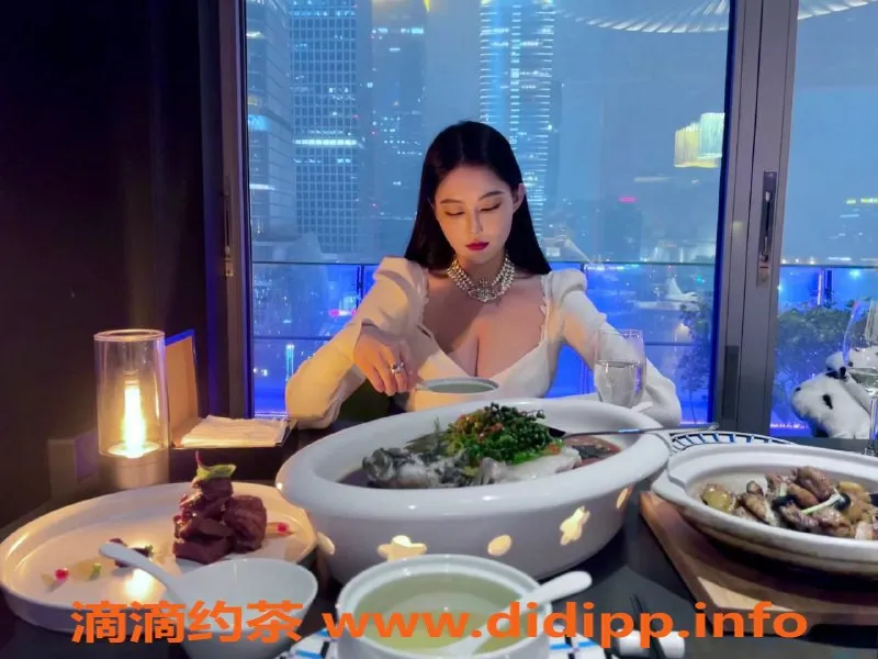 深圳楼凤-宝安美栗子，21岁171d，46kg优质服务