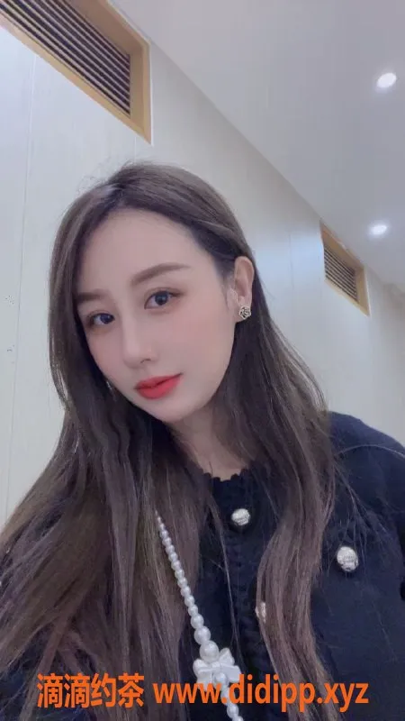 广州楼凤-天河区可可，24岁167cm大胸御姐，600元起