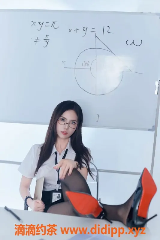 广州抓龙筋-禅城区唐嫣，160身高B罩杯，性价比高的御姐