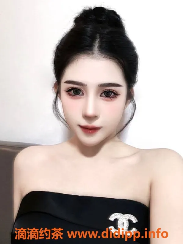 广州楼凤-天河御姐嫩妹琪琪，千元私教享受