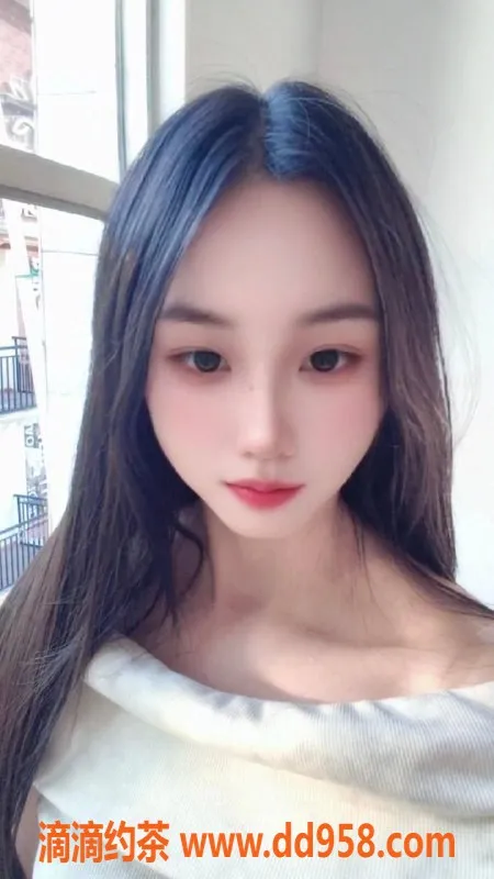 广州楼凤-天河小柔，嫩妹私教，69服务，价格600