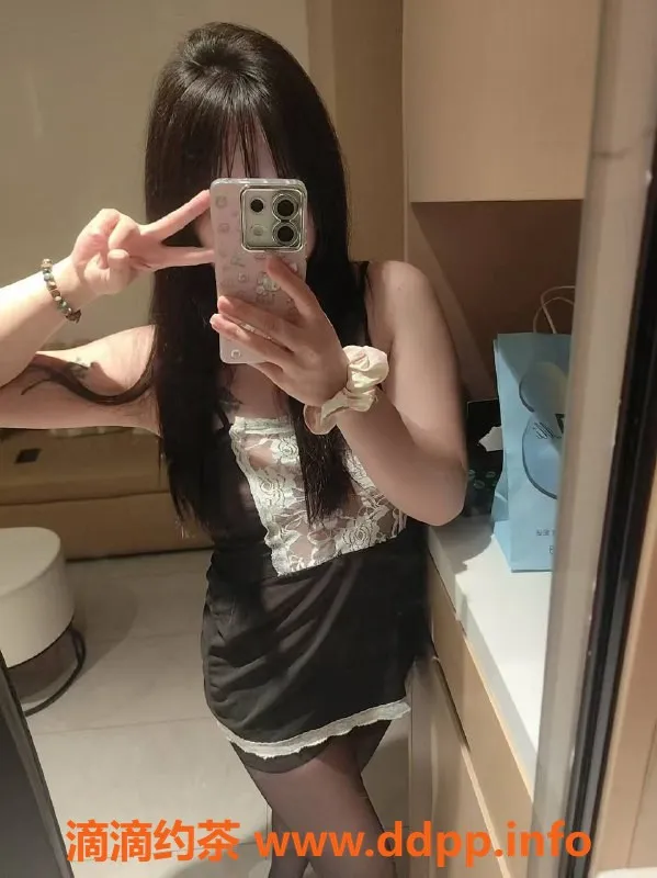 深圳楼凤-龙华妍妍，茶费900P，甜美服务等你来体验