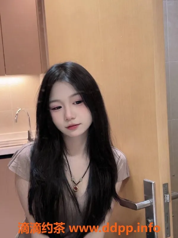 惠州楼凤-金山湖小妮，性感诱惑，700起，服务多样