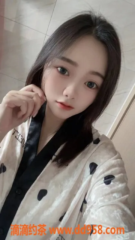 深圳楼凤-坂田Coco 22岁 167cm 46kg 1000元起