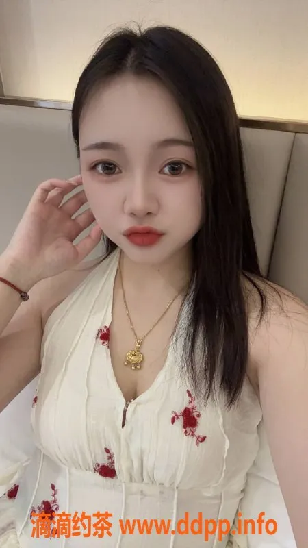 深圳楼凤-坂田Coco 22岁 167cm 46kg 1000元起