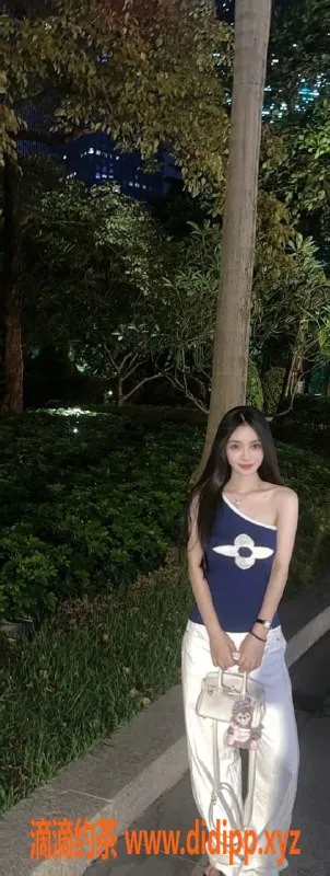 深圳楼凤-南山Lucky，23岁165c45kg，服务多样等你体验