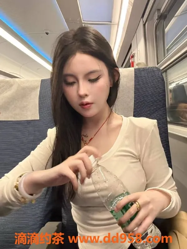 深圳楼凤-南山御姐文舒，制服风格，900P起