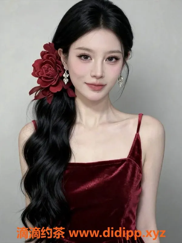 广州楼凤-天河艺名梓梓，600元畅享学姐舌吻服务