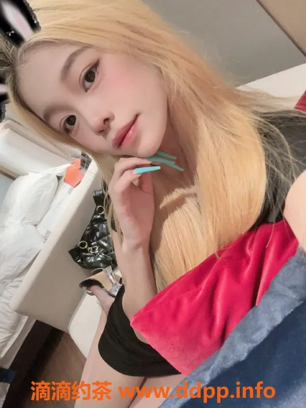 广州楼凤-天河区19岁卡卡，长腿嫩妹服务660起