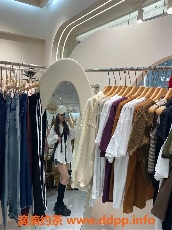 深圳楼凤-福田梦嘉，900元茶费，优质服务！