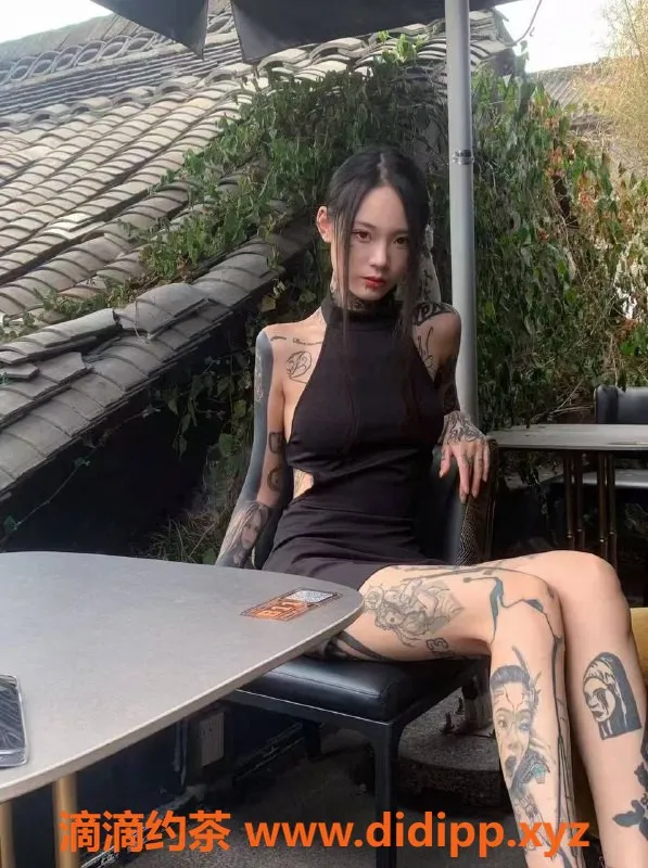 深圳楼凤-福田高颜值嫩妹猫耳朵，19岁长腿美女