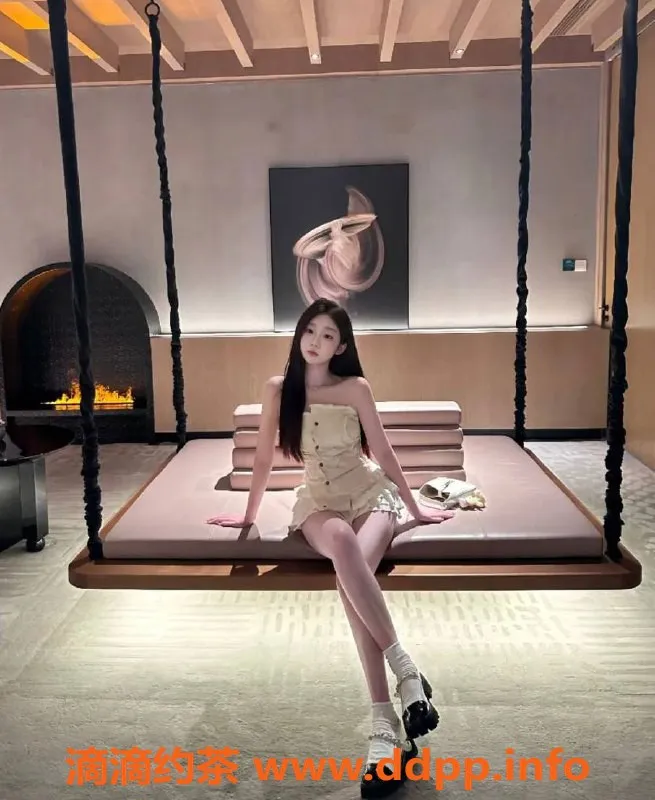 深圳楼凤-福田嫩妹依一，160cm，46kg，激情服务仅1000元起